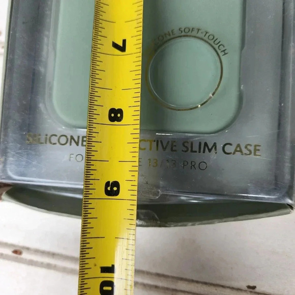IPhone 13/13 Pro  Delilah Case Damaged Box - Picture 9 of 10
